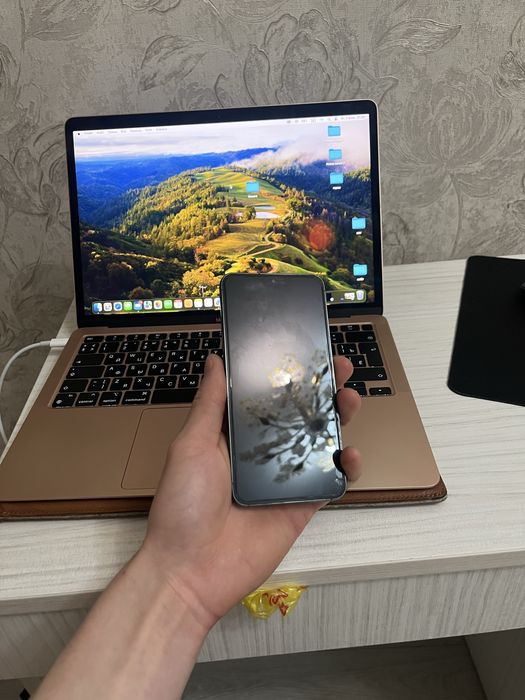 Срочно продам samsung s23