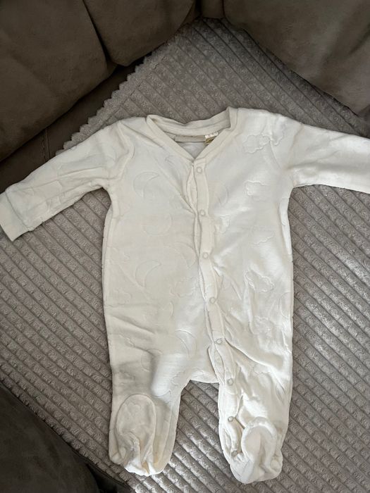 Плюшени бебешки дрехи