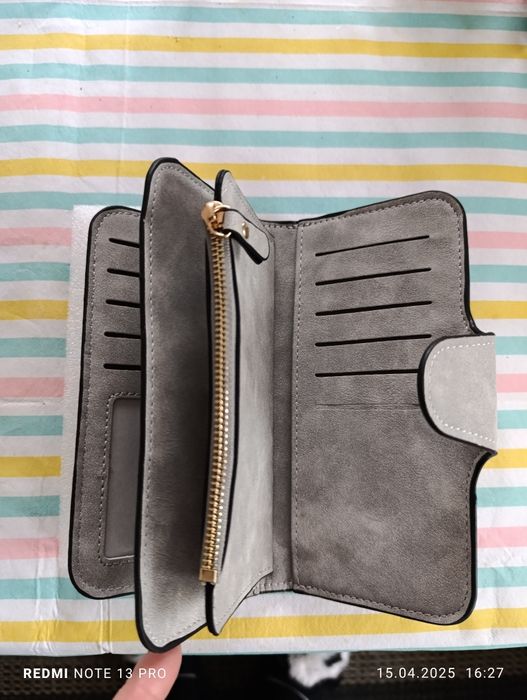 Нов, дамски портфейл, еко кожа.