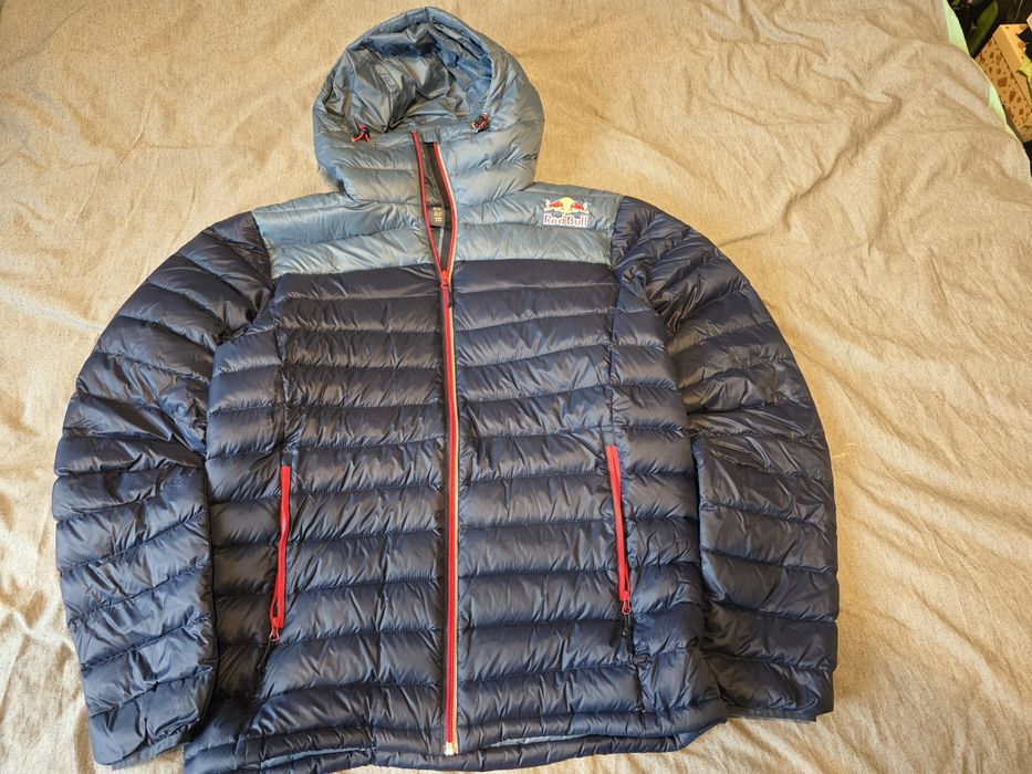 Greacă  Red Bull puf