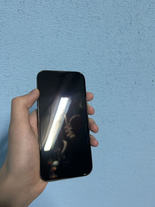 Продам Iphone 15 pro 128gb