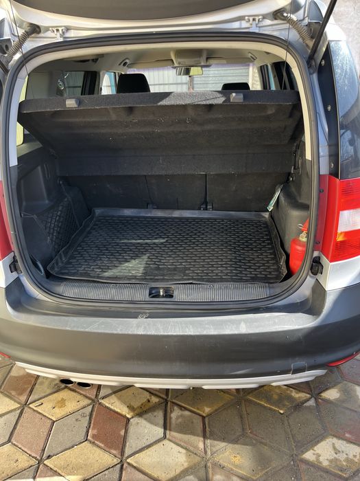 Авто Шкода йети.