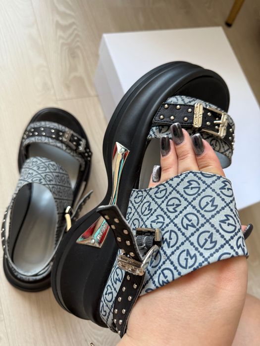 Кожени сандали Massimo Zardi