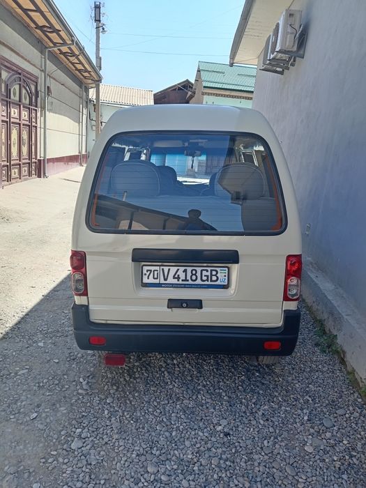 Damas rangi qaymoq