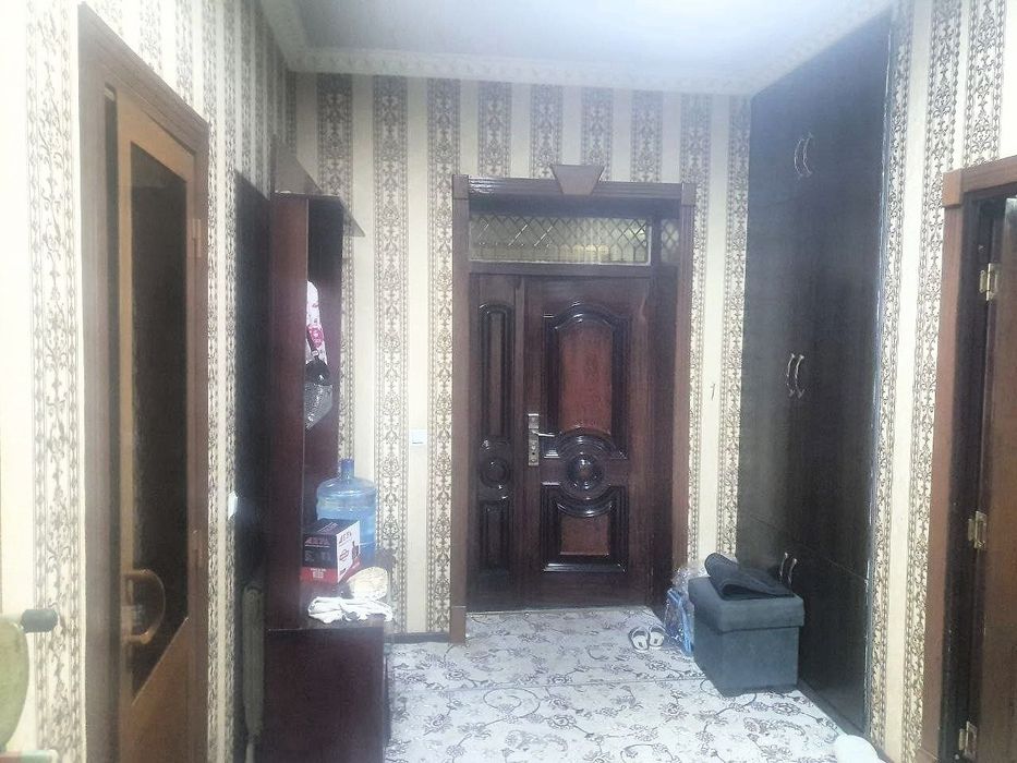 6   сотихли котеж ижарага берилади.