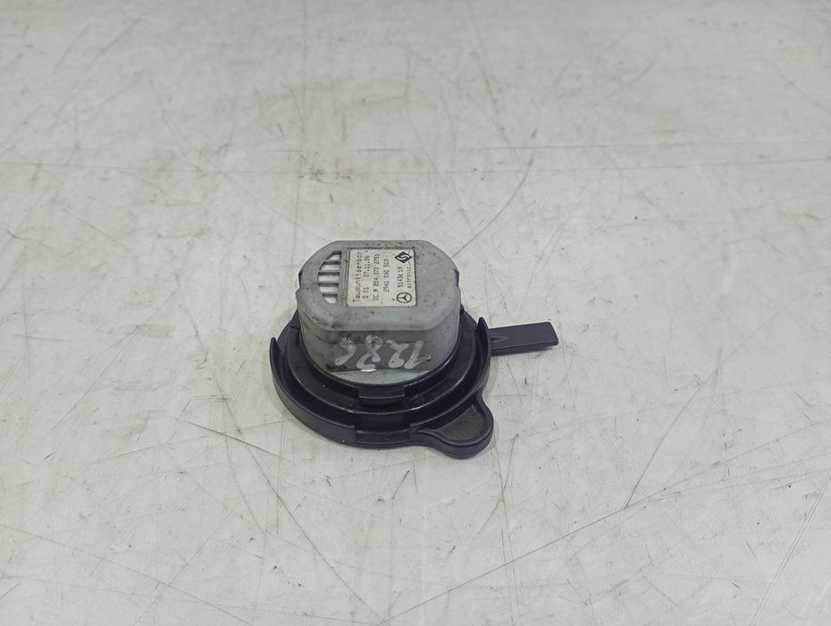 Senzor calitate aer a2048702751 Mercedes Benz R-Class W251 (2005 - 2010) 3.0 cdi 3.0 cdi OM642.950