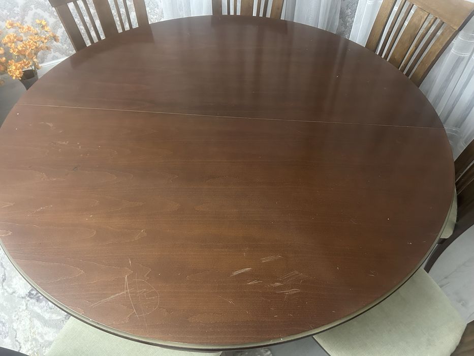 Продам стол и стулья