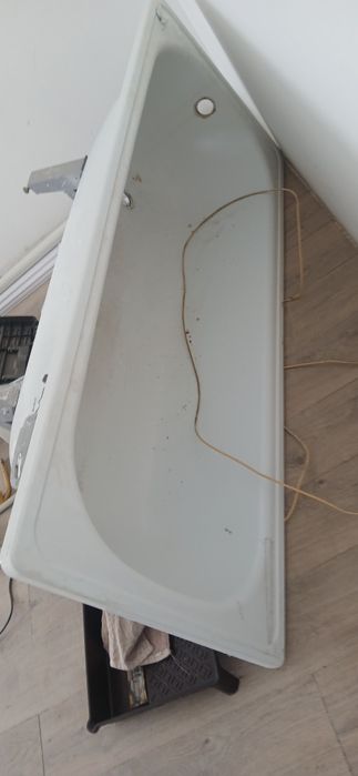 Продам ванна унитаз раквина