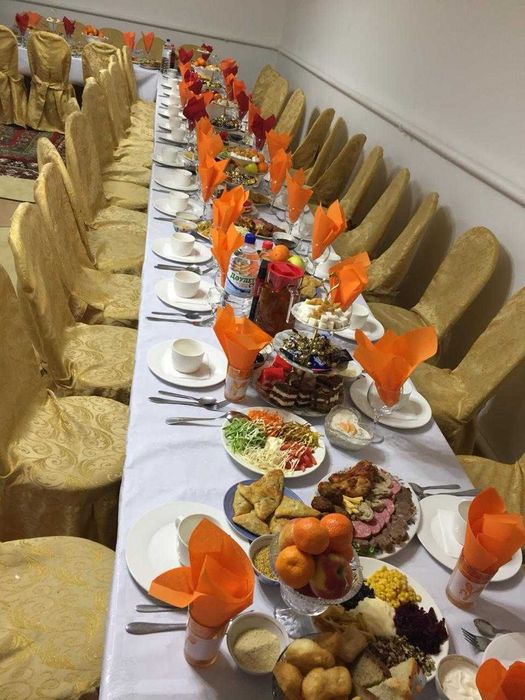 Устел орындыктарымен сатылады