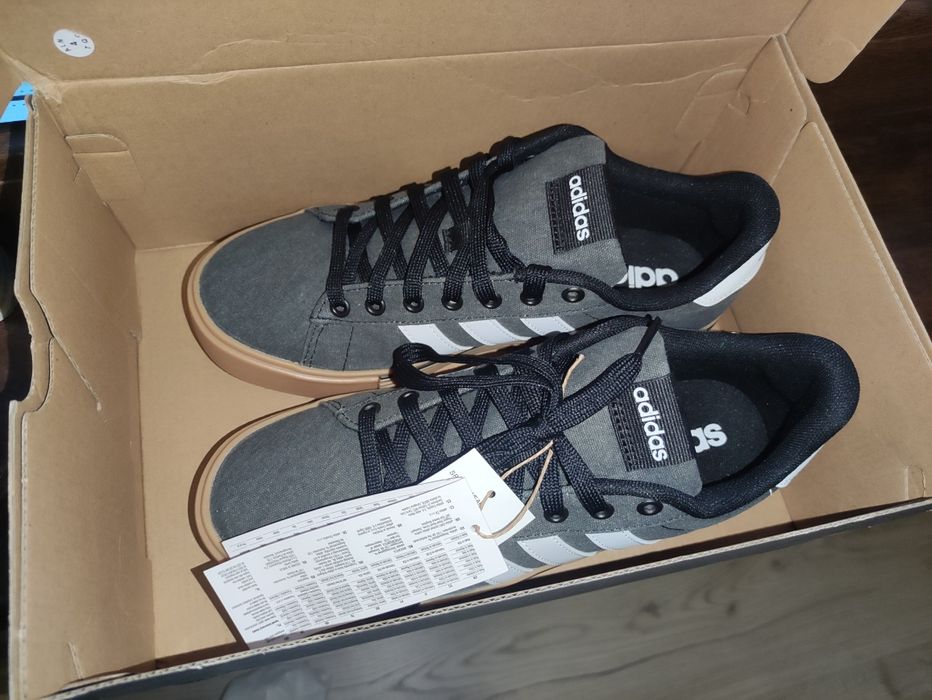 Обувки Адидас daily 4.0