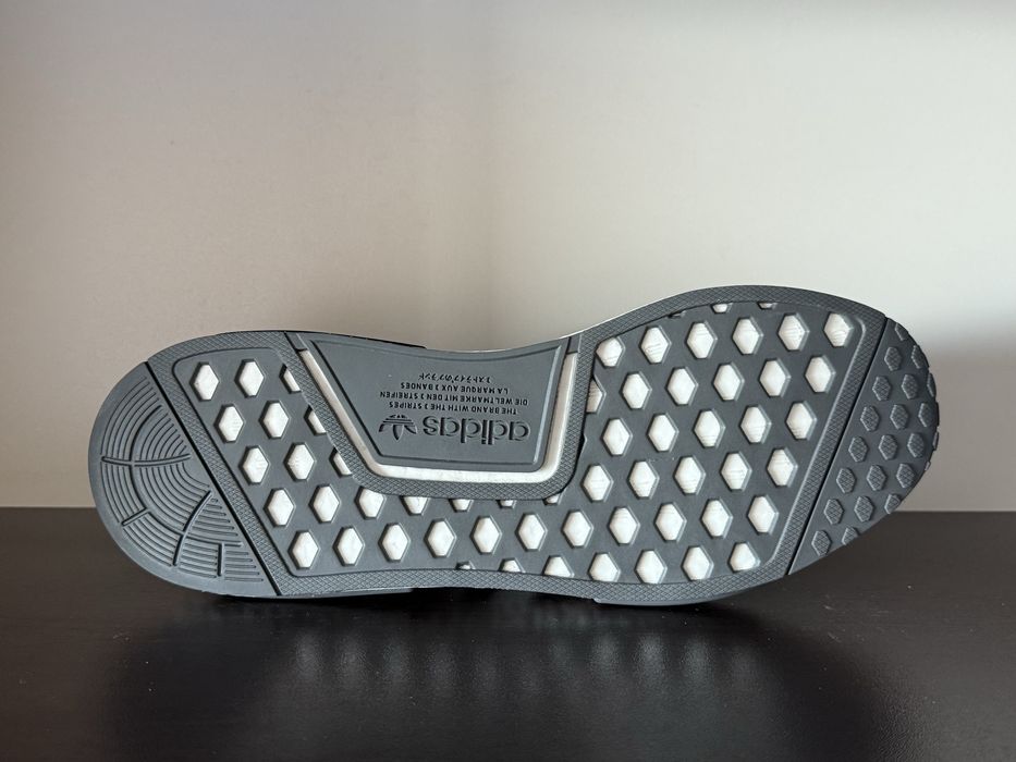 ADIDAS NMD_R1 PRIMEBLUE 45номер 29см Стелка Нови с Кутия