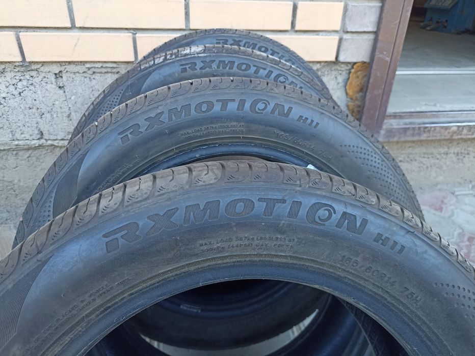 Продам шины в отличном состояний