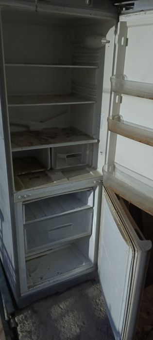 Продам холодильник