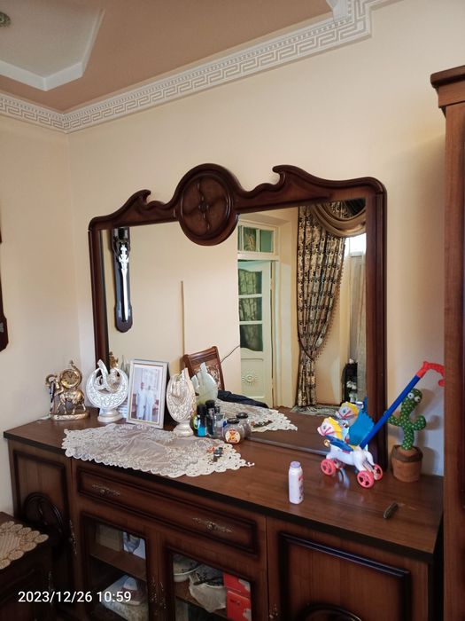 Meleb komoti bilan holati yaxshi mdf