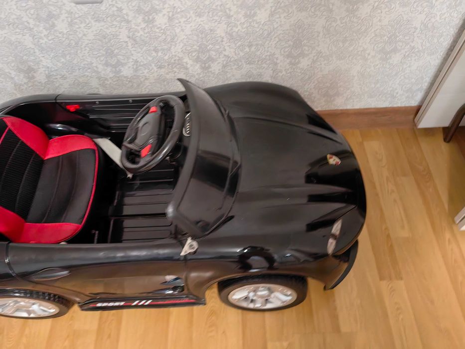 Продам детскую машину