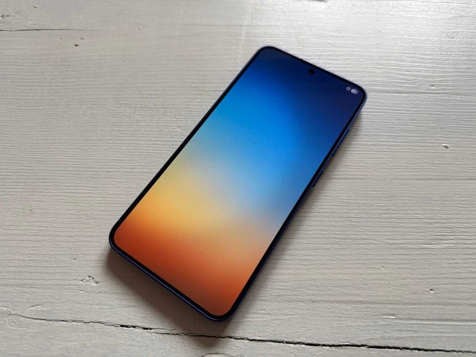 ЧИСТО НОВ - оригинален Samsung Galaxy S25 - 12GB RAM, 256GB + Подаръци