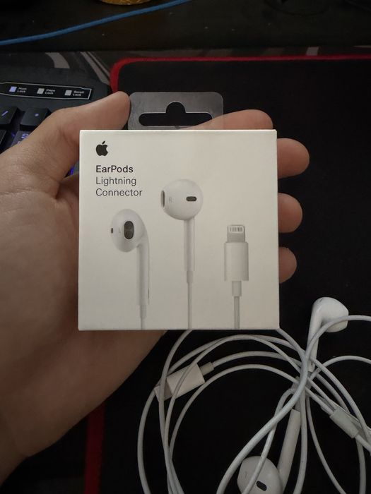 Наушник проводной Earpods Apple Lightning