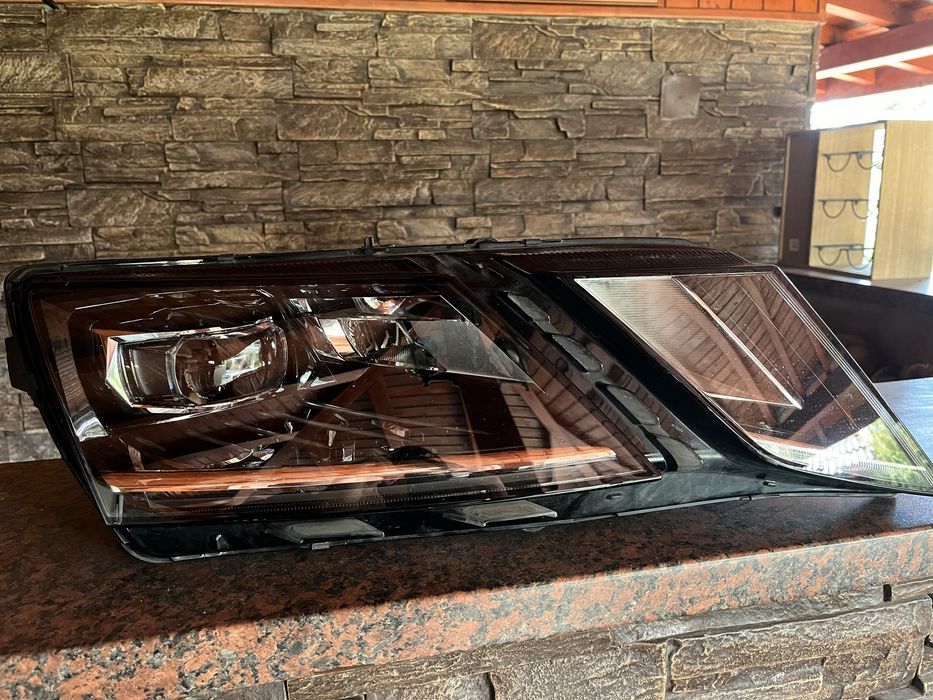 Фар за Skoda Octavia 3 Full LED фейслифт