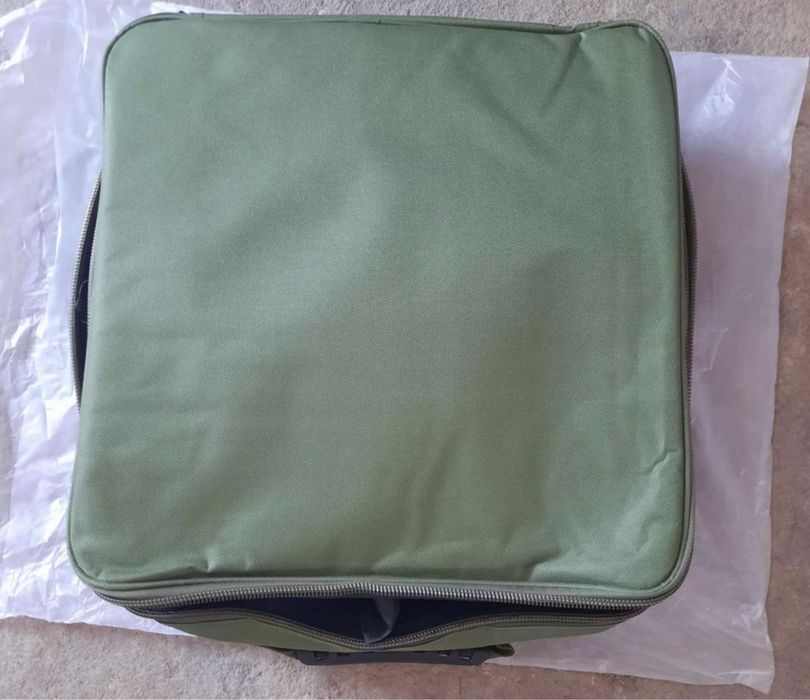 Vand 4 mulinete Baracuda Black Sea 90 + geanta speciala