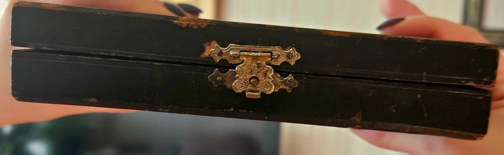 Стари месингови кафемелачки. Комплект 12 лъжички в кутия