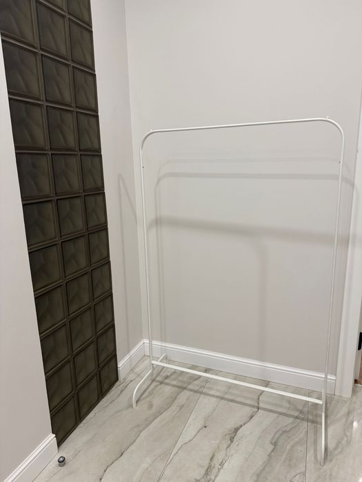 Напольная вешалка IKEA