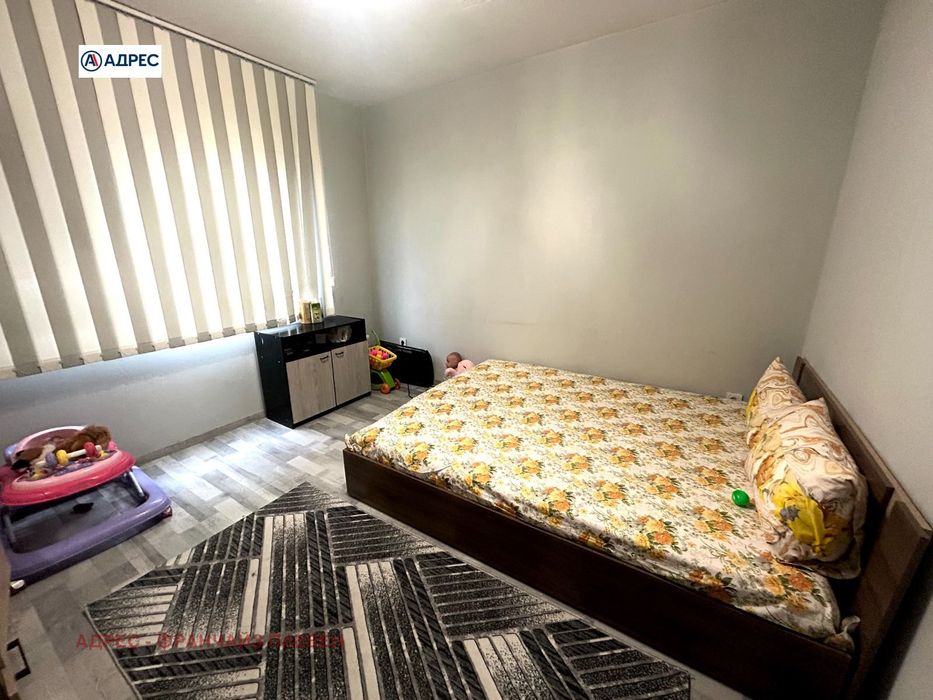 Продава се Тристаен апартамент в Враца, Сениче - 77 кв.м за 1163 €/кв.м - Снимка #2