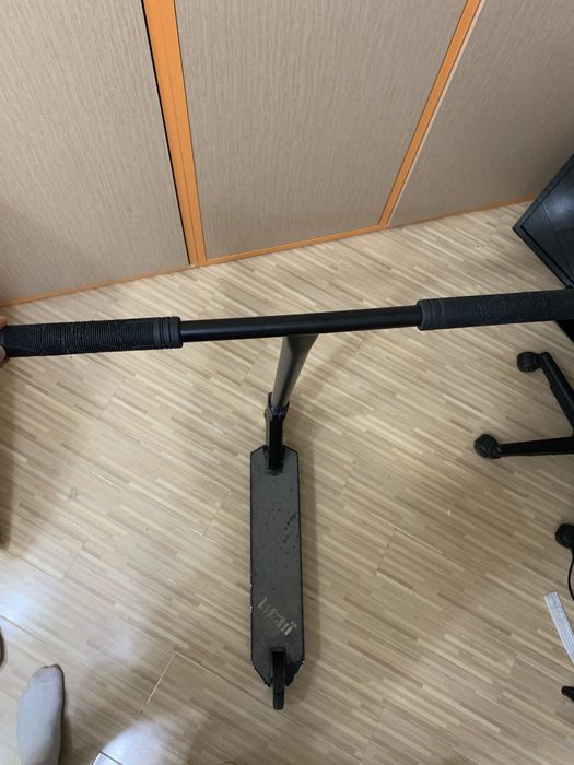 Продам самокат LIMIT