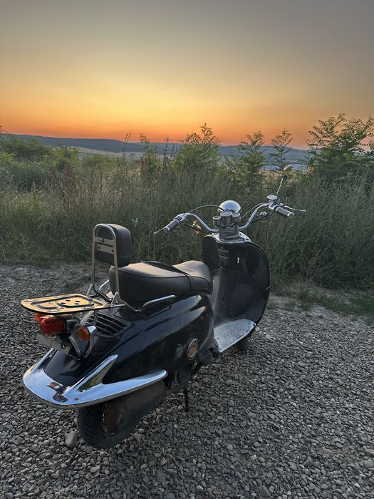 Vand scuter de 125cc