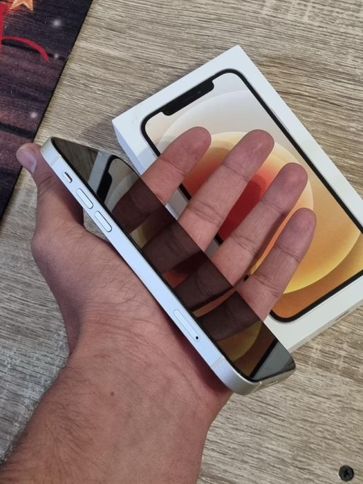 iPhone 12 128GB White – Като нов, 100% батерия, 400 лв