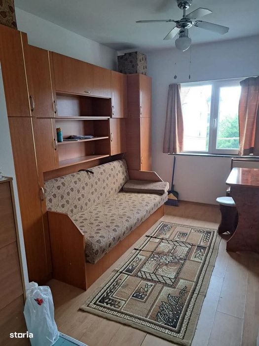 Garsoniera de vanzare , Carpati 2 , et. 4 , 21.900 euro neg.