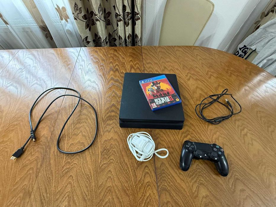 PS4 plus 12 jocuri