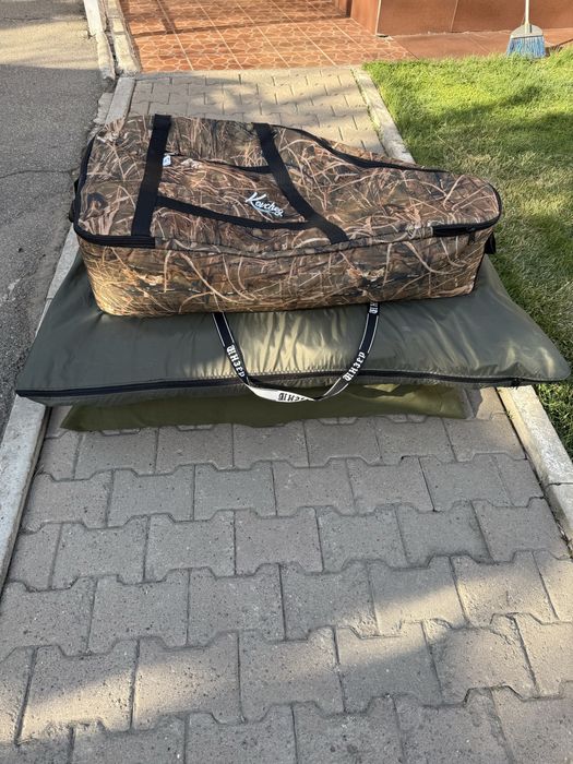 Продам лодку с мотором