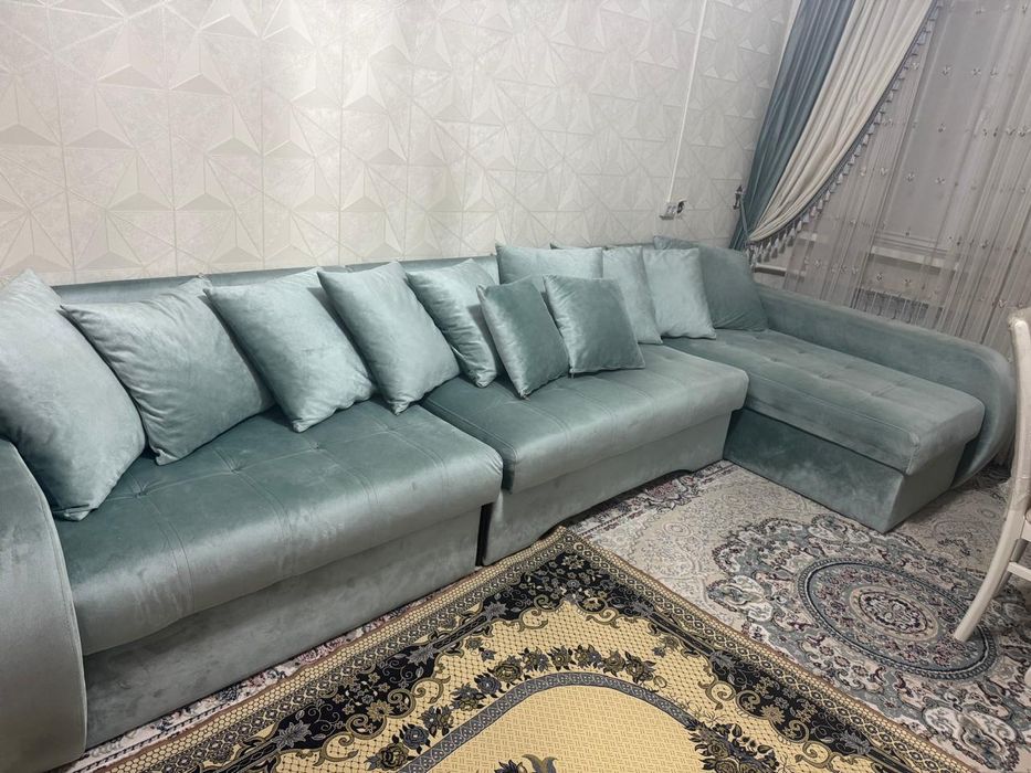 Срочно продается диван