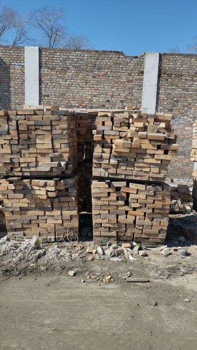 Продаю огнеупорные кирпичи