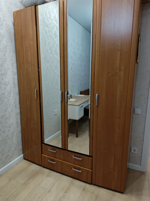 Продается 4-х дверный шкаф производства Дятьково, Россия