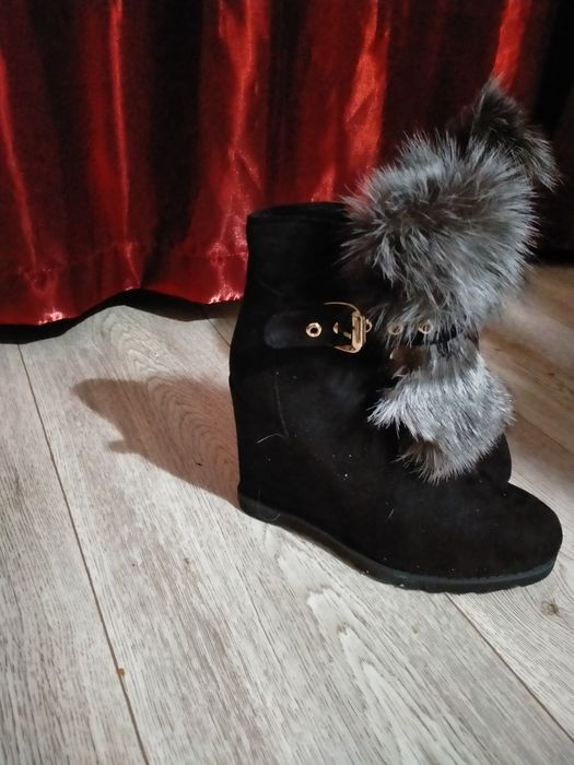 Продам зимный ботинки