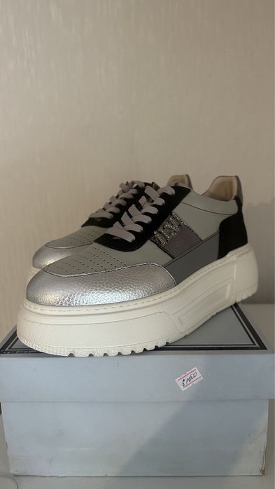 Кроссы ILVI оригинал