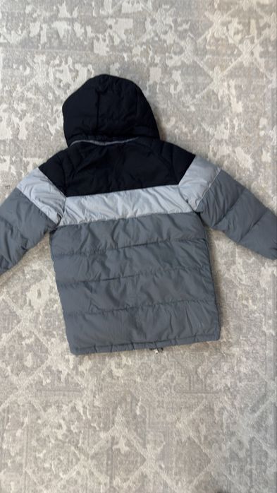 Продам куртку для мальчика