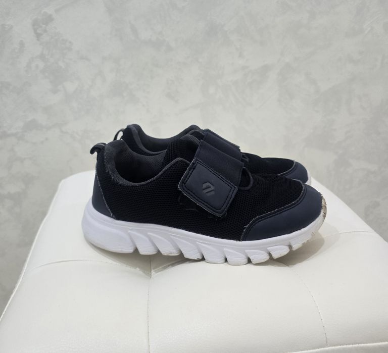 Кроссовки,кеды 32р