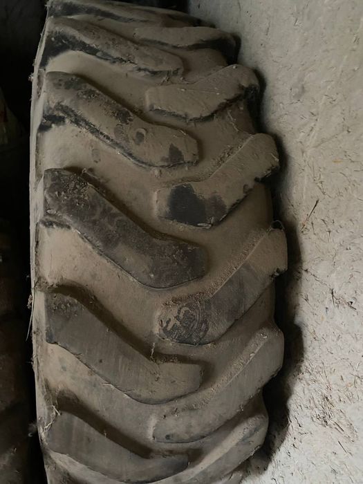 JCB трактори учун шина