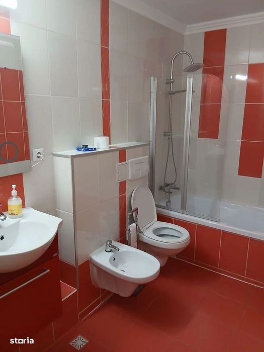 Apartament 3 camere, de închiriat, zona Terezian