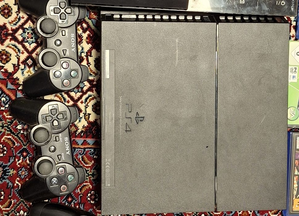 PlayStation 4 Fat, model CUH-1004A, 500GB