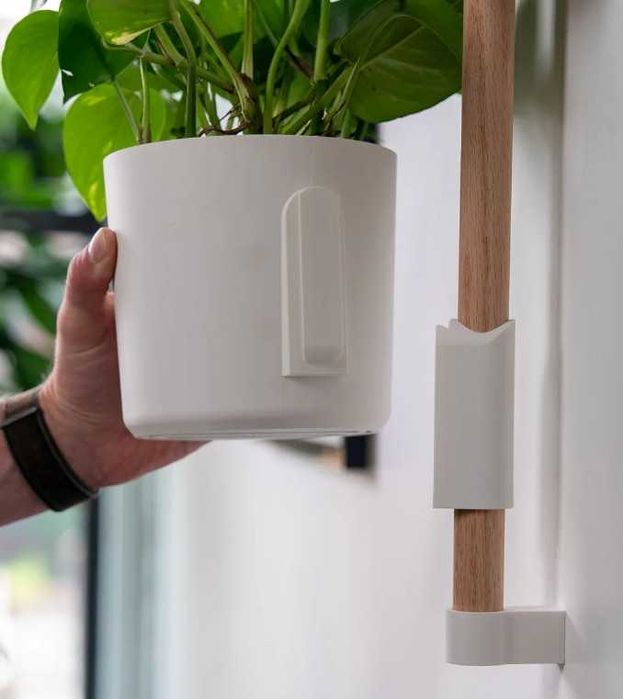 The Rail – 3D принтирана стойка за растения