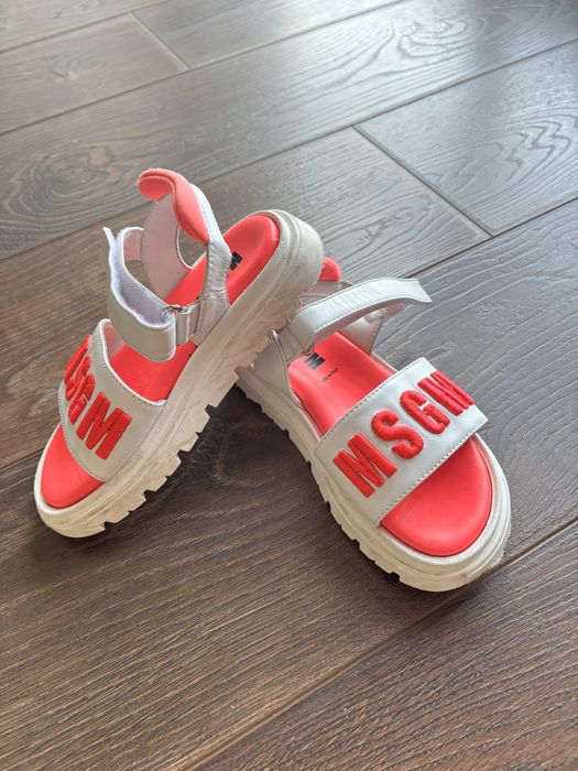 Маратонки adidas 31 номер,Сандали MSGM 30 номер