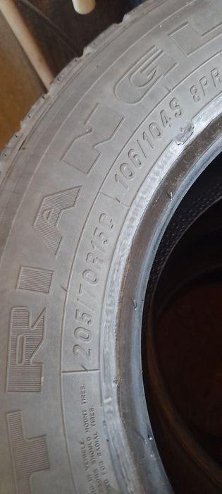 Продам резину 205/70/15С