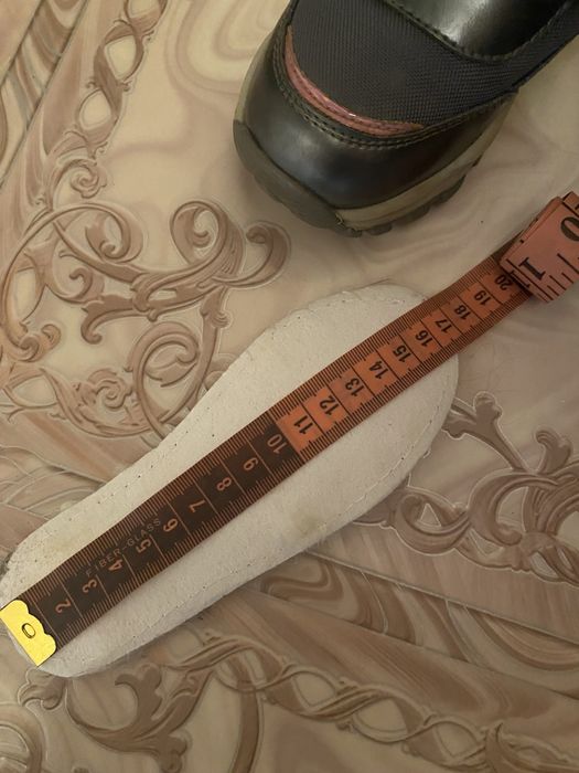 Продам детские сапоги