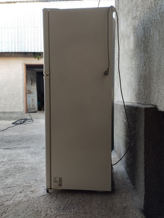 Продаю холодильник LG