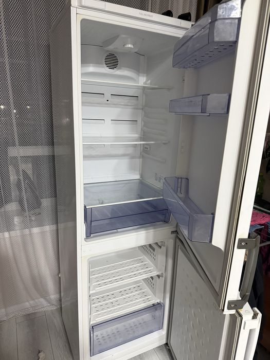 Холодильник Beko