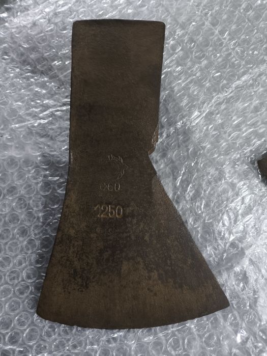 Топори ( брадви )