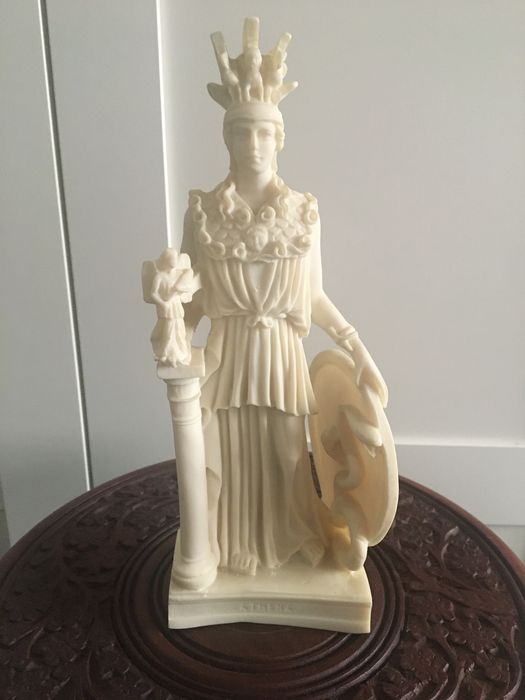 Дървени фигури